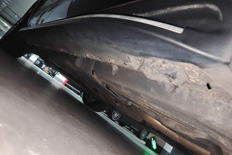 Used Mercedes-Benz GLS-Class  Chassis Rear Left