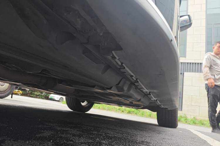 Used Mercedes-Benz GLS-Class  Chassis Rear Right
