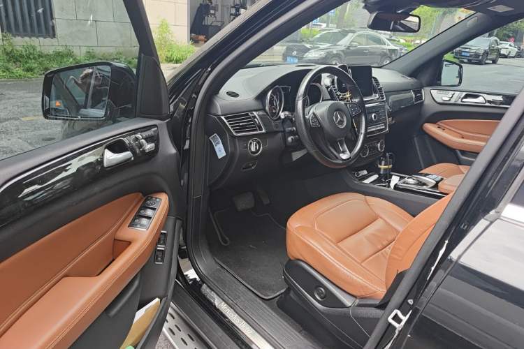 Used Mercedes-Benz GLS-Class  Driver Seat