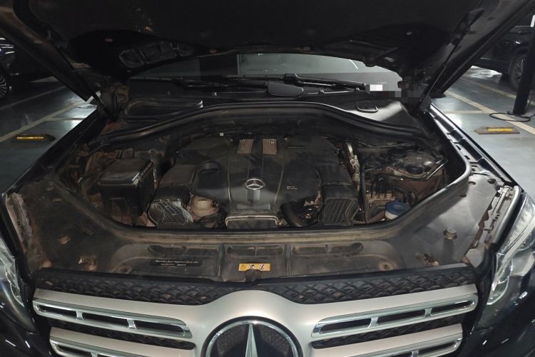 Used Mercedes-Benz GLS-Class  Engine Bay