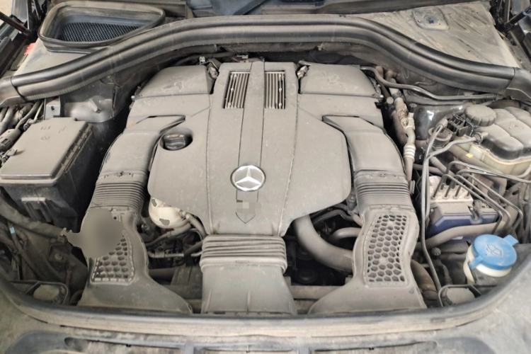 Used Mercedes-Benz GLS-Class  Engine Bay