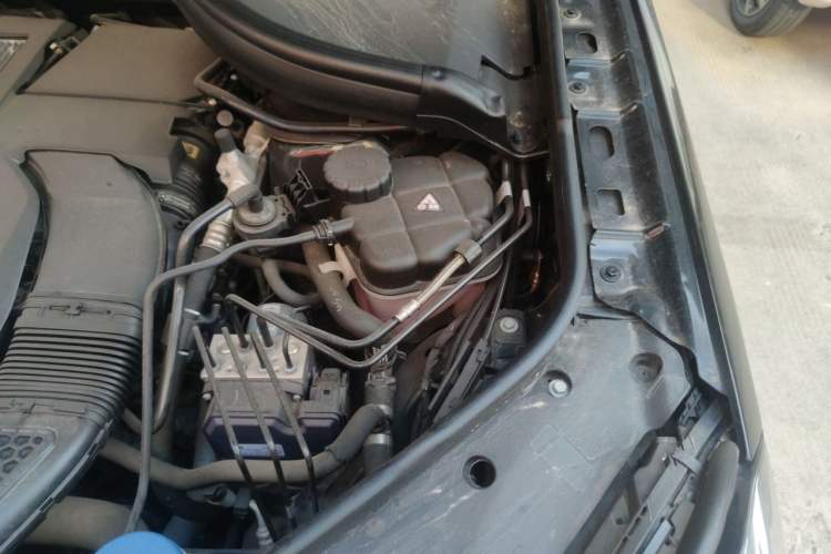 Used Mercedes-Benz GLS-Class 2017 GLS 450 U.S. specification Engine Bay Left