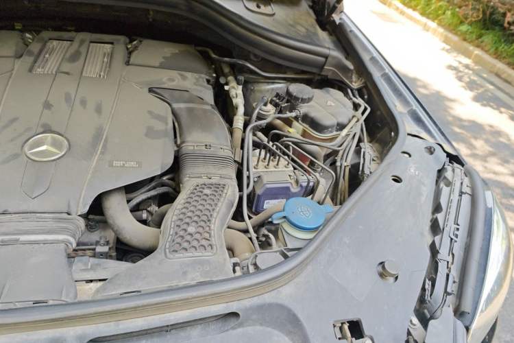 Used Mercedes-Benz GLS-Class  Engine Bay Left