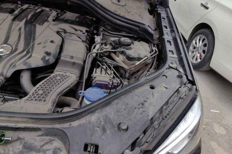 Used Mercedes-Benz GLS-Class  Engine Bay Left