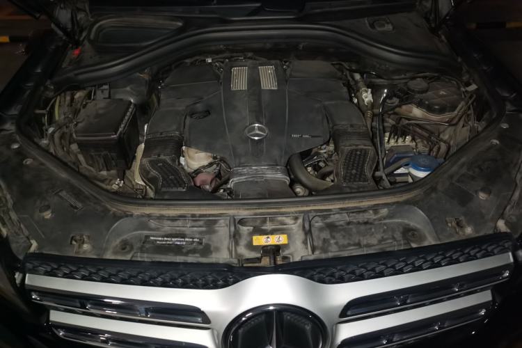 Used Mercedes-Benz GLS-Class 2017 GLS 450 U.S. specification Engine Bay