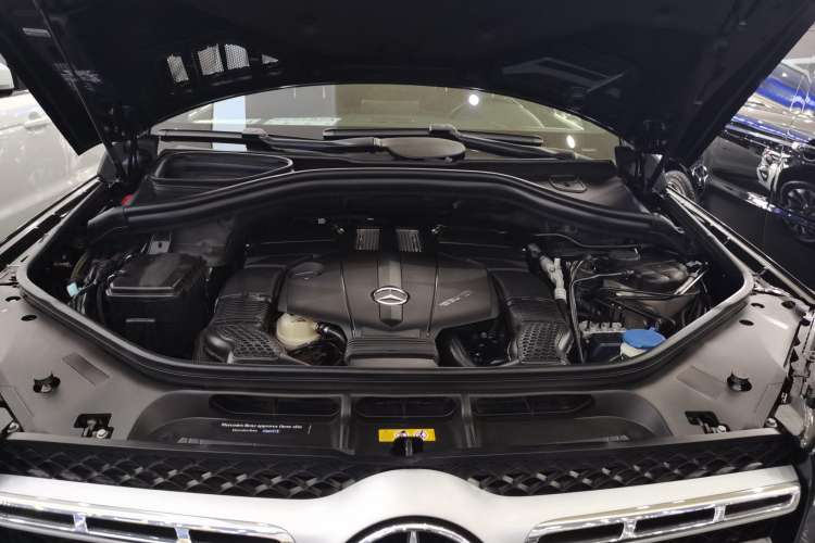 Used Mercedes-Benz GLS-Class 2017 GLS 450 U.S. specification Engine Bay