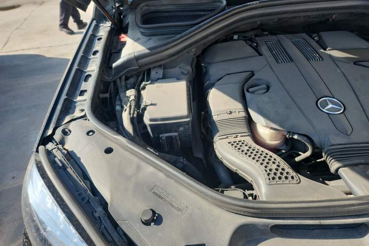 Used Mercedes-Benz GLS-Class 2017 GLS 450 U.S. specification Engine Bay Right