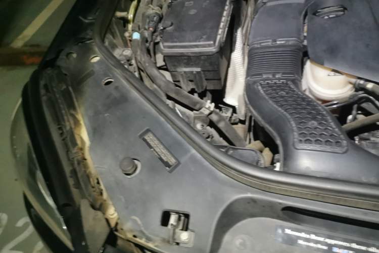 Used Mercedes-Benz GLS-Class 2017 GLS 450 U.S. specification Engine Bay Right