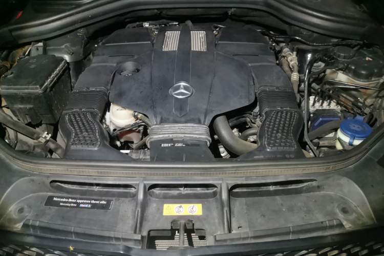 Used Mercedes-Benz GLS-Class 2017 GLS 450 U.S. specification Engine Bay