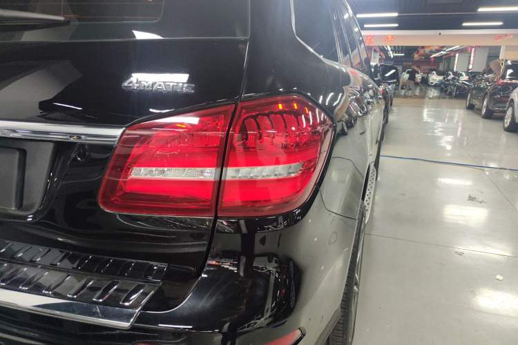 Used Mercedes-Benz GLS-Class 2017 GLS 450 U.S. specification Exterior 3