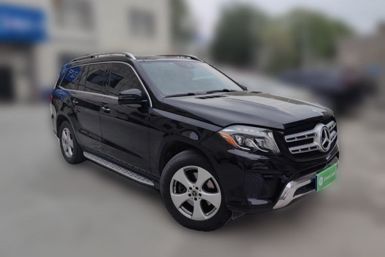 Used Mercedes-Benz GLS-Class  Front Right 45 Deg