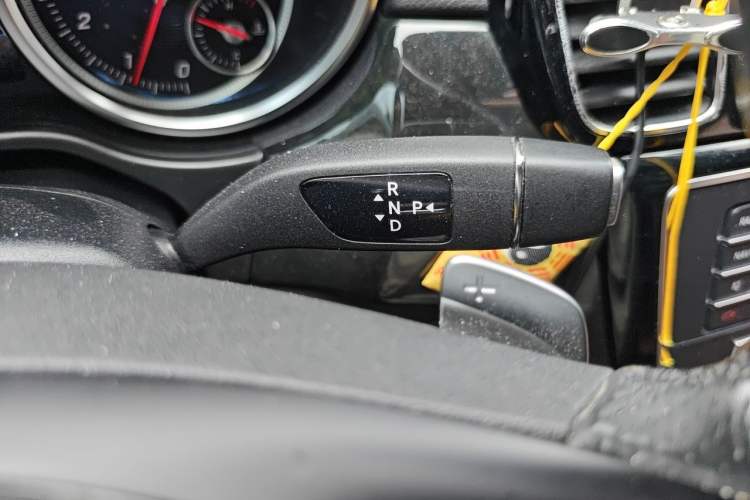 Used Mercedes-Benz GLS-Class  Gear Lever