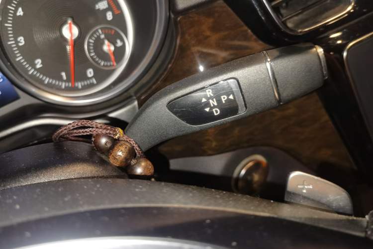 Used Mercedes-Benz GLS-Class  Gear Lever