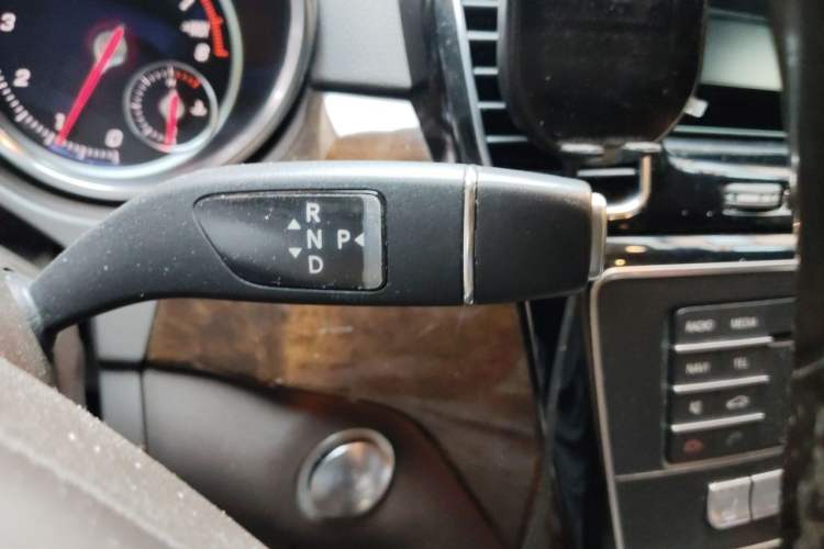 Used Mercedes-Benz GLS-Class  Gear Lever