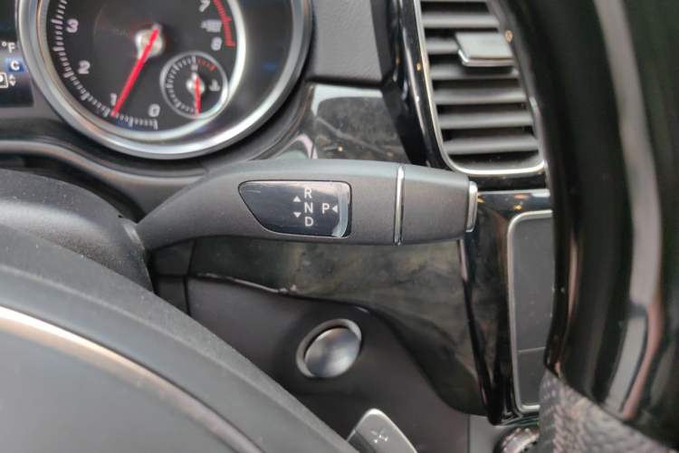 Used Mercedes-Benz GLS-Class  Gear Lever