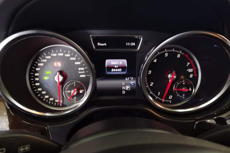Used Mercedes-Benz GLS-Class 2017 GLS 450 U.S. specification Instrument Cluster