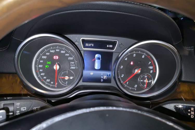 Used Mercedes-Benz GLS-Class 2017 GLS 450 U.S. specification Instrument Cluster