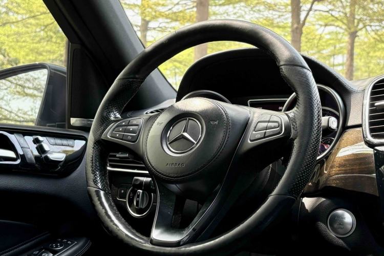 Used Mercedes-Benz GLS-Class 2017 GLS450 Middle East version Interior 2