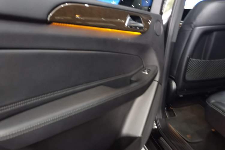 Used Mercedes-Benz GLS-Class 2017 GLS 450 U.S. specification Interior 8