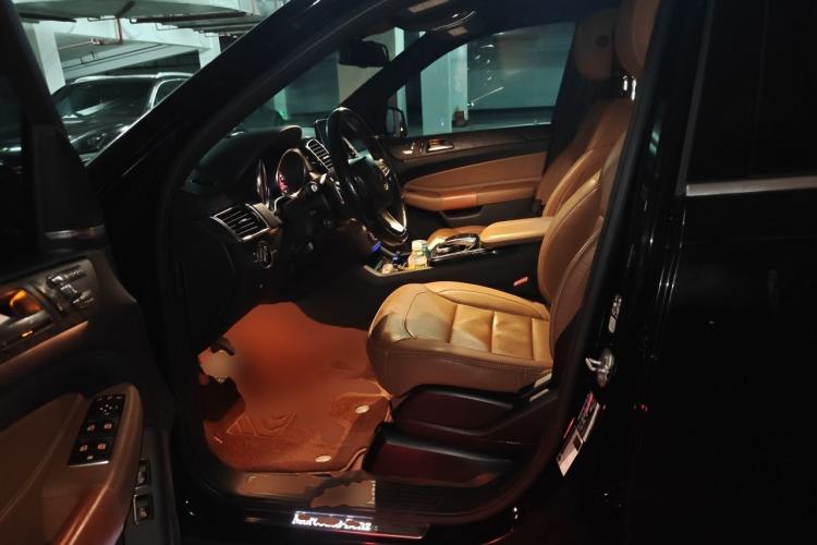 Used Mercedes-Benz GLS-Class  Left Front Seat