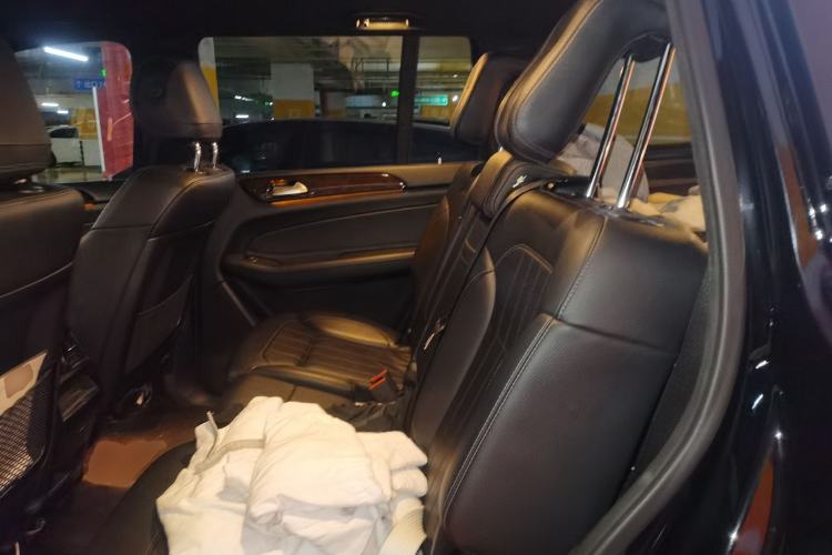Used Mercedes-Benz GLS-Class  Left Rear Seat