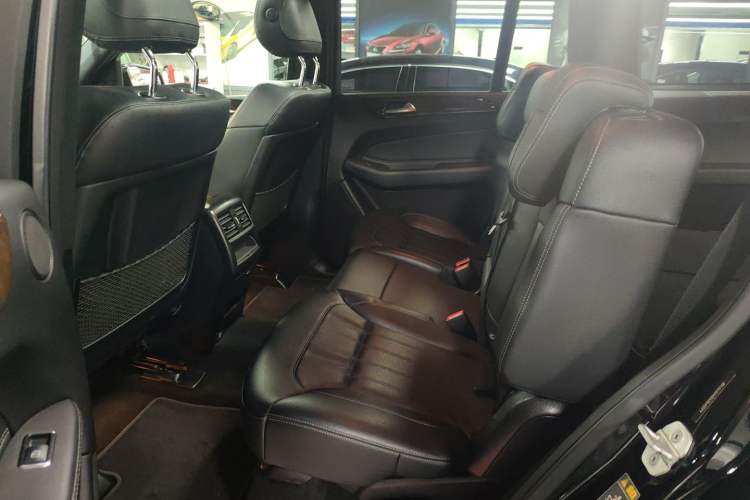 Used Mercedes-Benz GLS-Class 2017 GLS 450 U.S. specification Left Rear Seat