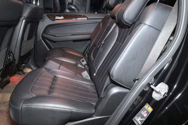 Used Mercedes-Benz GLS-Class 2017 GLS 450 U.S. specification Left Rear Seat