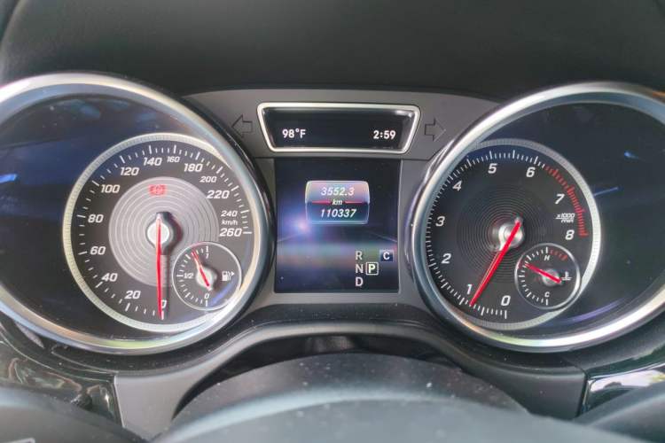 Used Mercedes-Benz GLS-Class  Odometer Close Up