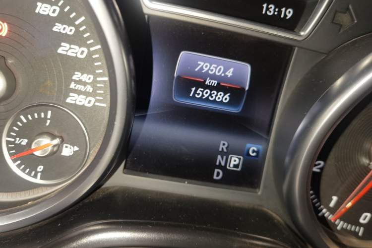 Used Mercedes-Benz GLS-Class  Odometer Close Up