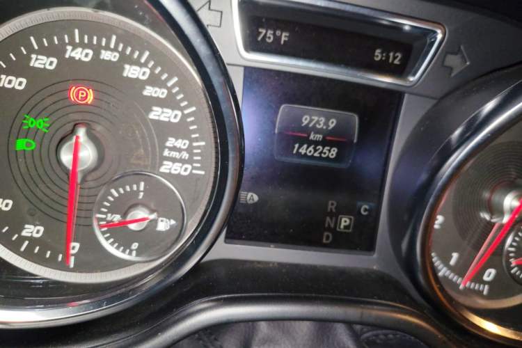 Used Mercedes-Benz GLS-Class  Odometer Close Up