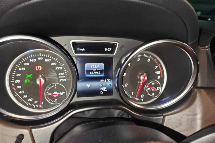 Used Mercedes-Benz GLS-Class  Odometer Close Up