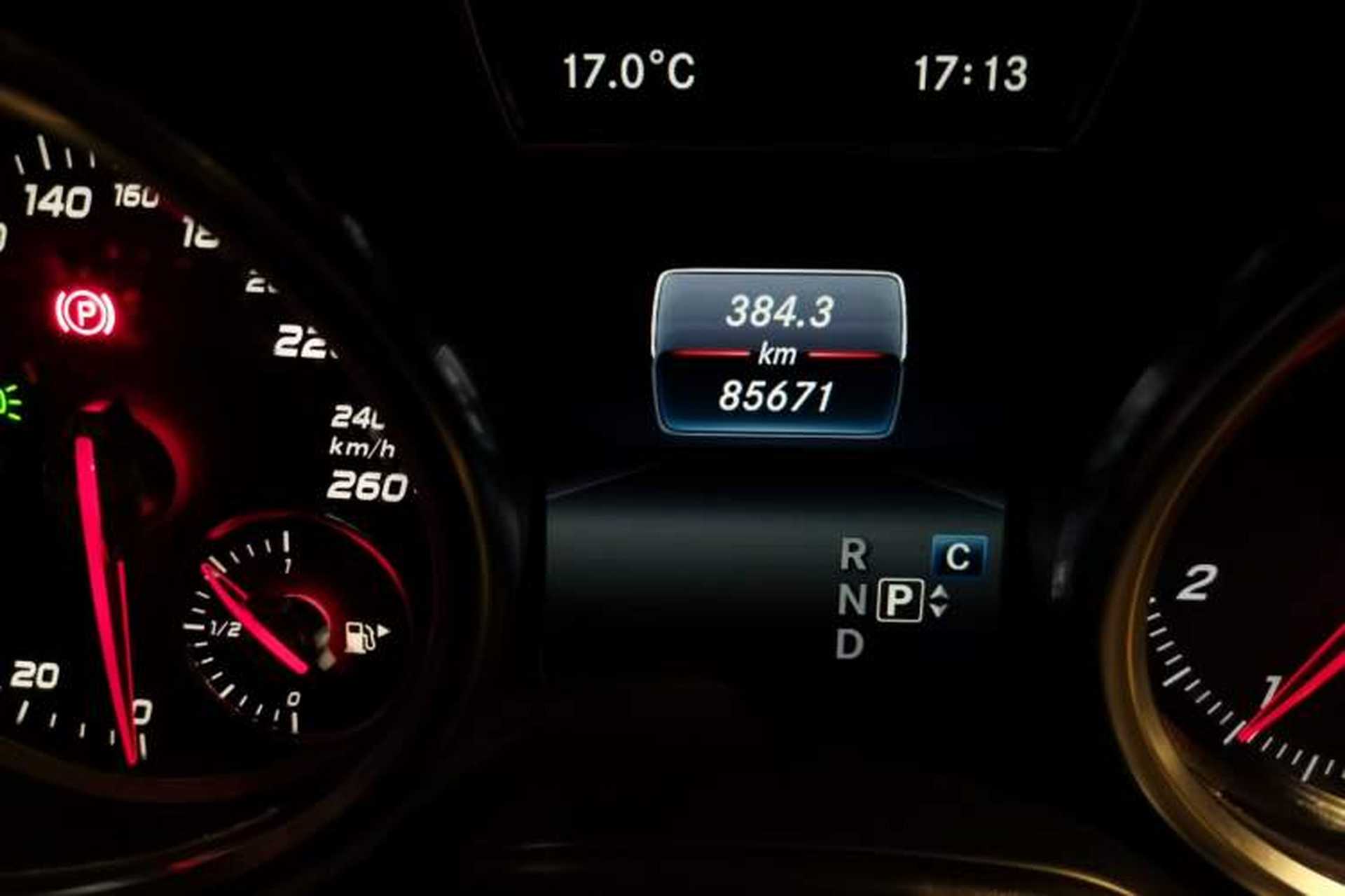 Used Mercedes-Benz GLS-Class 2017 GLS 450 U.S. specification Odometer Close Up