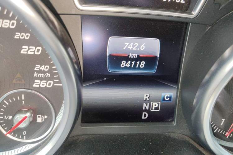Used Mercedes-Benz GLS-Class 2017 GLS 450 U.S. specification Odometer Close Up