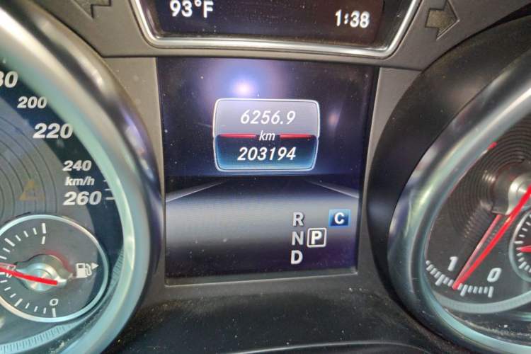 Used Mercedes-Benz GLS-Class  Odometer Close Up