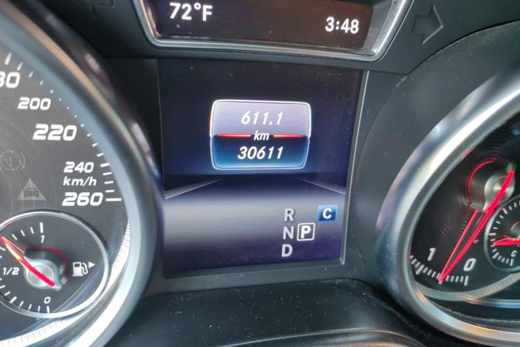 Used Mercedes-Benz GLS-Class 2017 GLS 450 Low-Power Version U.S. Specification Odometer Close Up