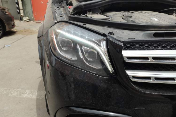 Used Mercedes-Benz GLS-Class 2017 GLS450 Middle East version Right Front Headlight