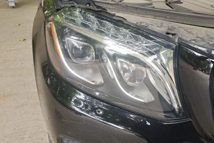 Used Mercedes-Benz GLS-Class  Right Front Headlight