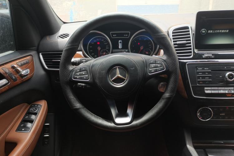 Used Mercedes-Benz GLS-Class 2017 GLS450 Middle East version Steering Wheel