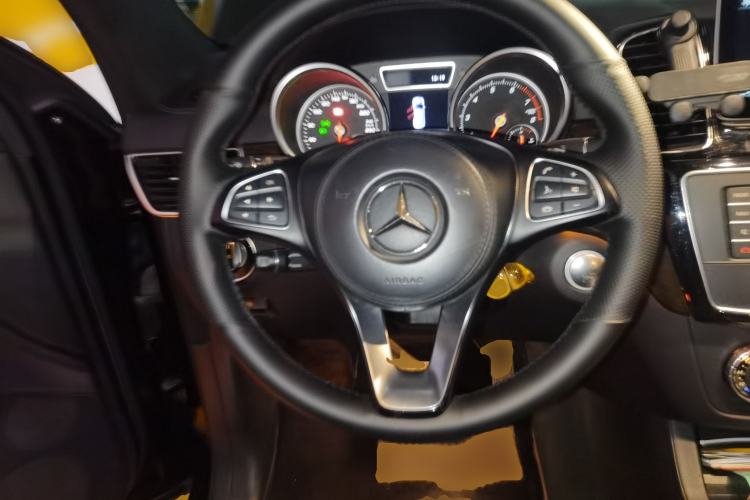 Used Mercedes-Benz GLS-Class  Steering Wheel
