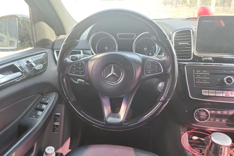 Used Mercedes-Benz GLS-Class 2017 GLS 450 U.S. specification Steering Wheel