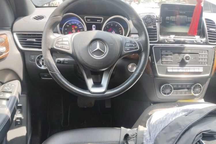 Used Mercedes-Benz GLS-Class 2017 GLS 450 U.S. specification Steering Wheel