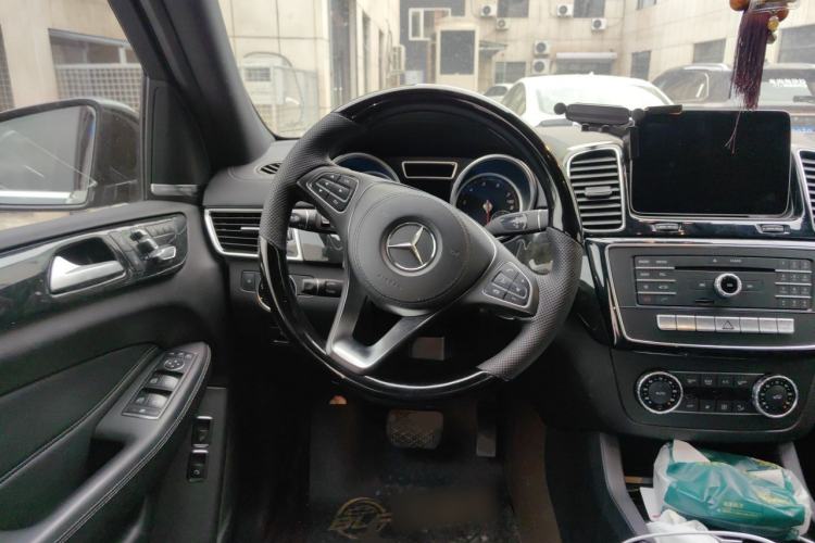 Used Mercedes-Benz GLS-Class  Steering Wheel