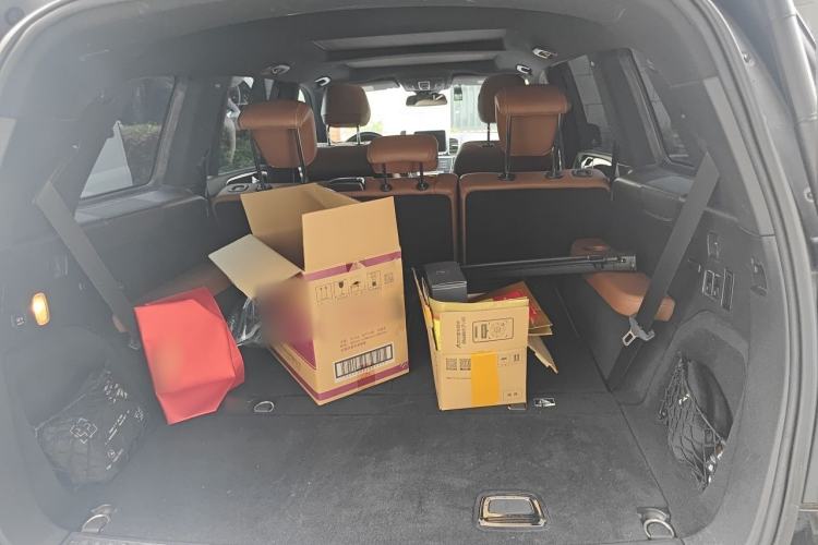 Used Mercedes-Benz GLS-Class  Trunk