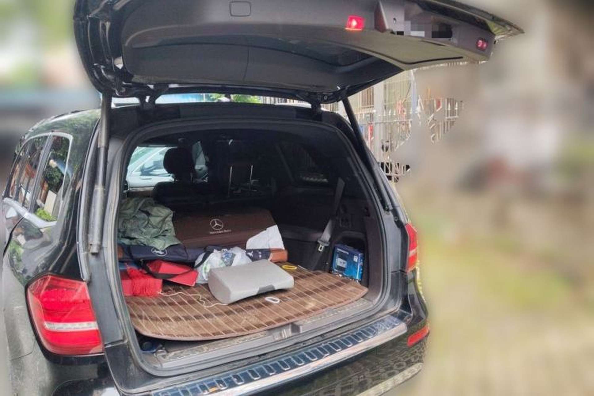 Used Mercedes-Benz GLS-Class  Trunk