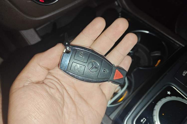 Used Mercedes-Benz GLS-Class  Vehicle Key