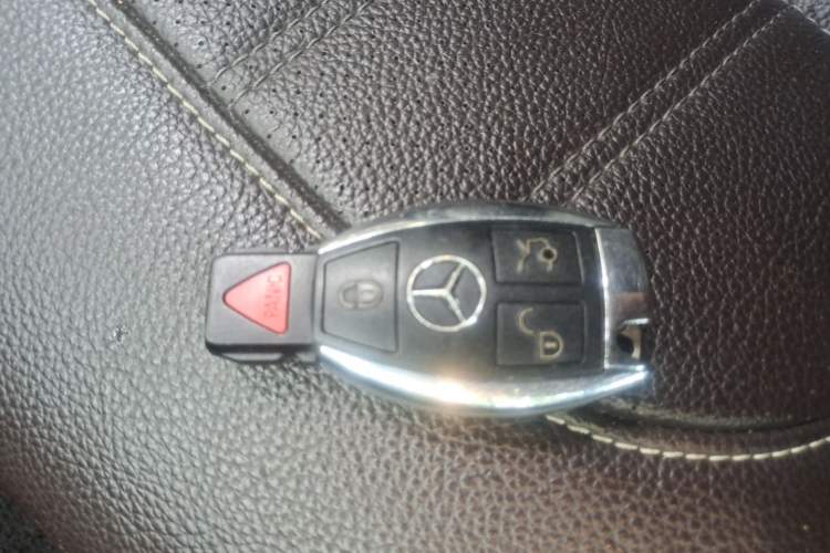Used Mercedes-Benz GLS-Class  Vehicle Key