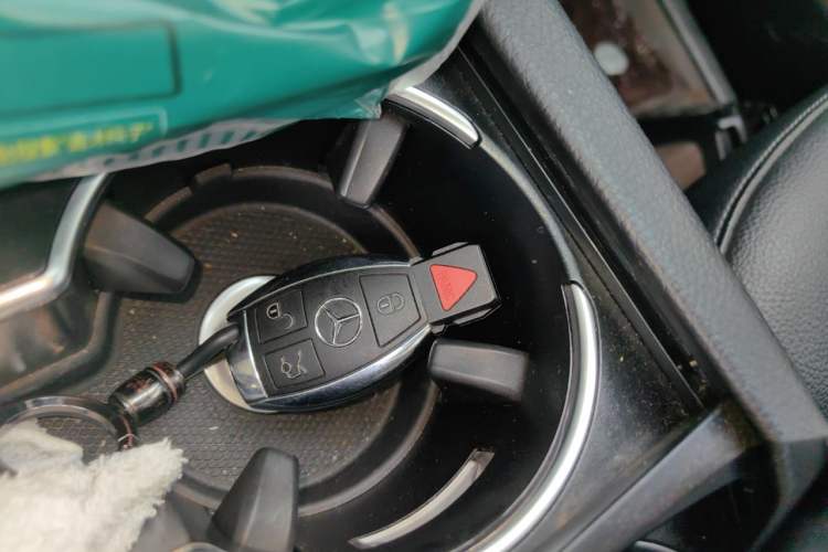 Used Mercedes-Benz GLS-Class  Vehicle Key