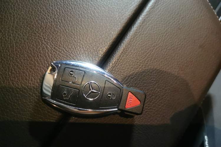 Used Mercedes-Benz GLS-Class 2017 GLS 450 U.S. specification Vehicle Key