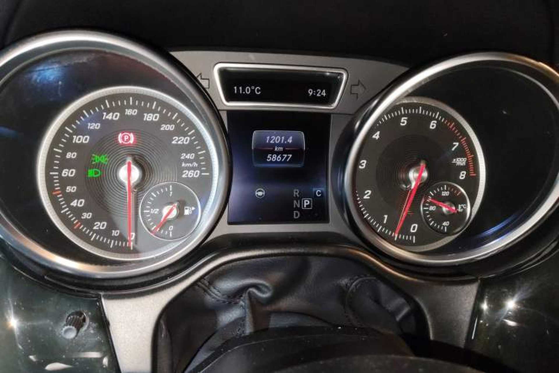 Used Mercedes-Benz GLS-Class 2017 GLS 450 U.S. specification Odometer Close Up