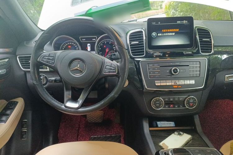 Used Mercedes-Benz GLS-Class 2017 GLS450 Middle East version Center Console
